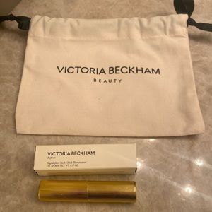 Victoria Beckham highlighter stick and the color pearl